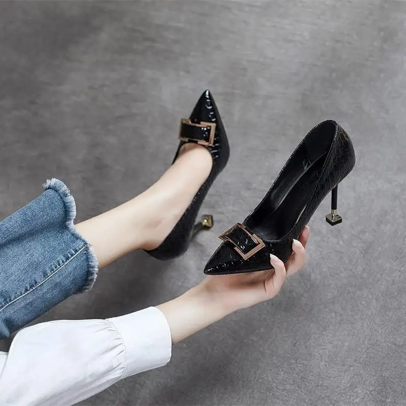 Scarpe da Donna con Tacco Alto - Leatherwork Free Patterns recensione e prezzo